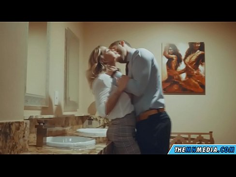 ❤️ ໃນເວລາທີ່ຜິວເນື້ອສີຂາວ busty seduces ທ່ານຢູ່ໃນຫ້ອງນ້ໍາສາທາລະນະ ☑ ມີເພດສຳພັນ ຢູ່ຄອມ lo.tvmarket.top ❌️❤